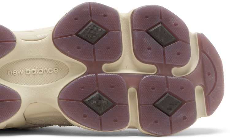 New Balance 9060 Sydney McLaughlin-Levrone x 9060 - New Balance (2)