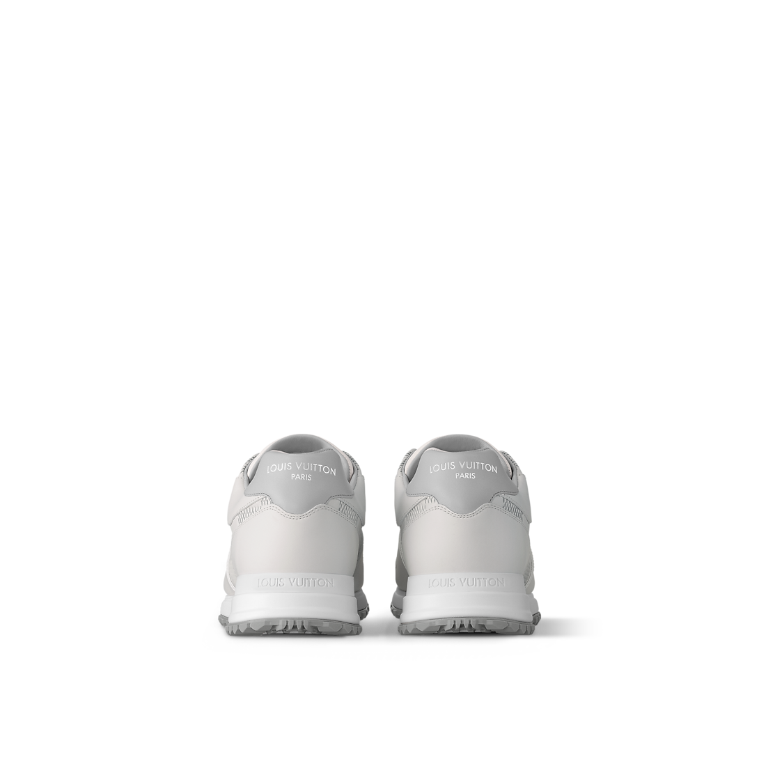 Sneaker Run Away - #9