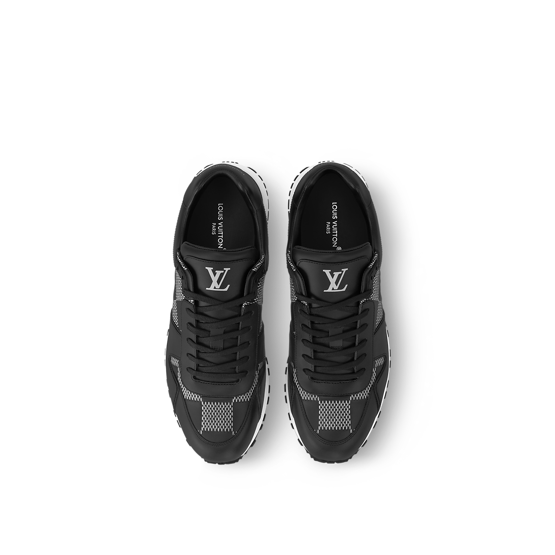 Sneaker Run Away - #8