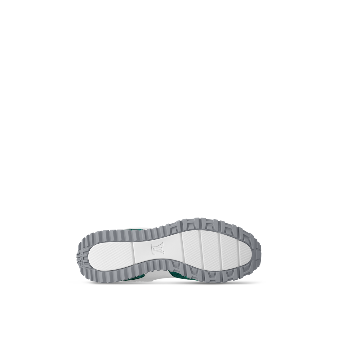 Sneaker Run Away - #10