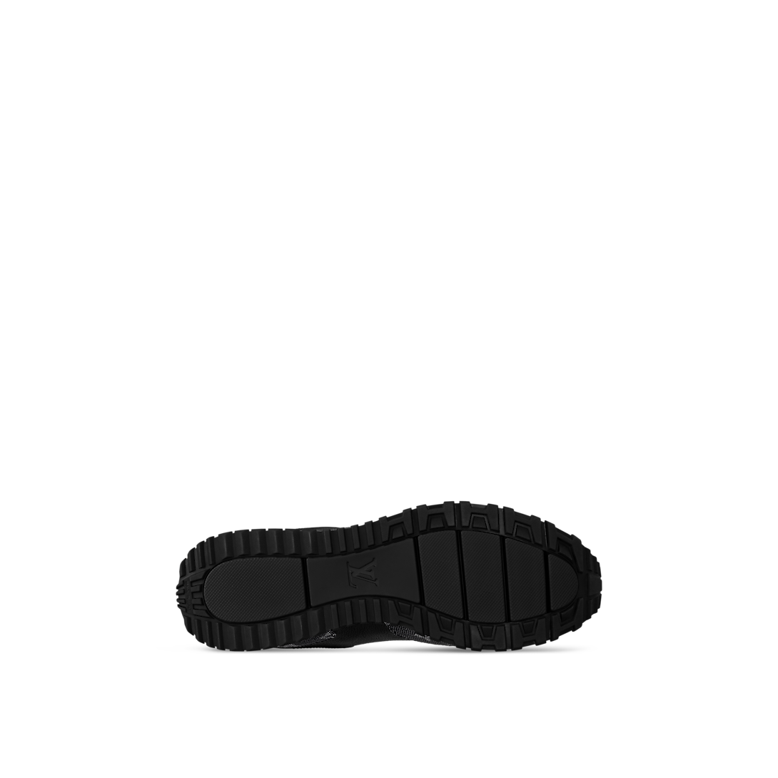 Sneaker Run Away - #13