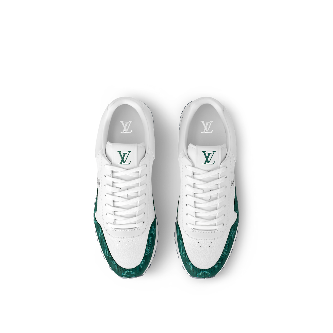 Sneaker Run Away - #10