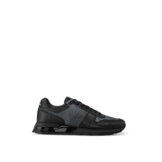 Sneaker Run Away - #6