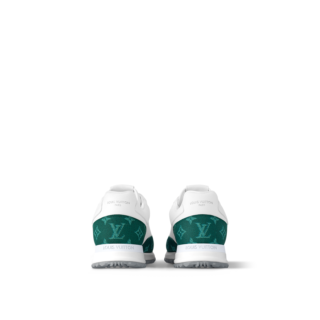 Sneaker Run Away - #10