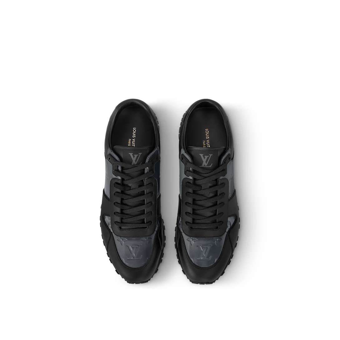 Sneaker Run Away - #6