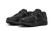 Vomero Triple Black
