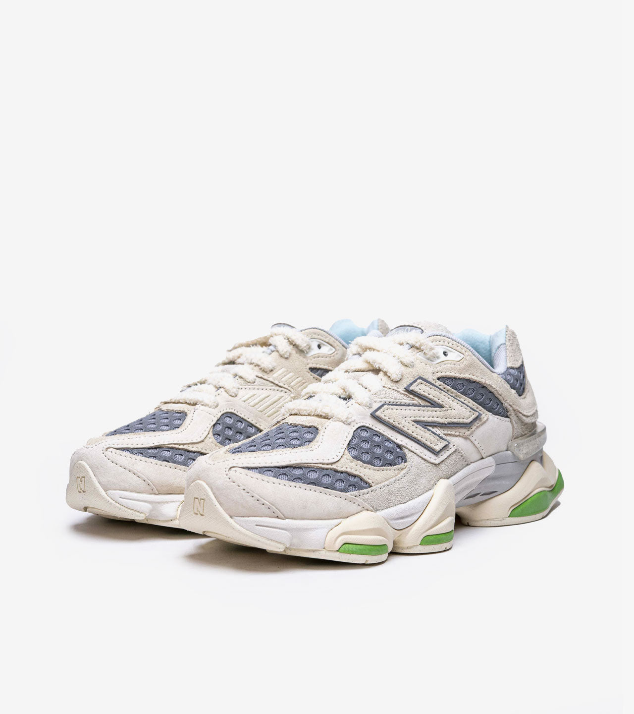 New Balance 9060 Bricks & Wood